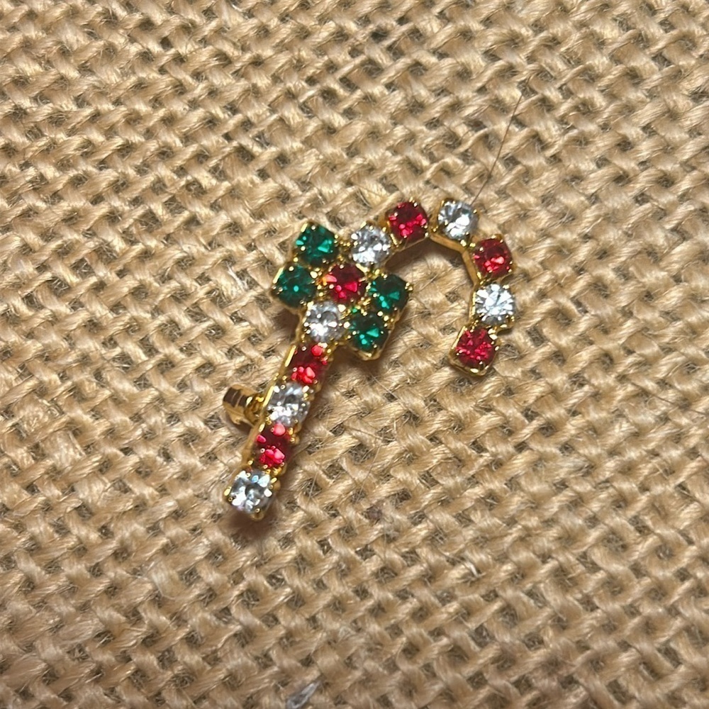 🍒Candy cane CZ Pin🍒